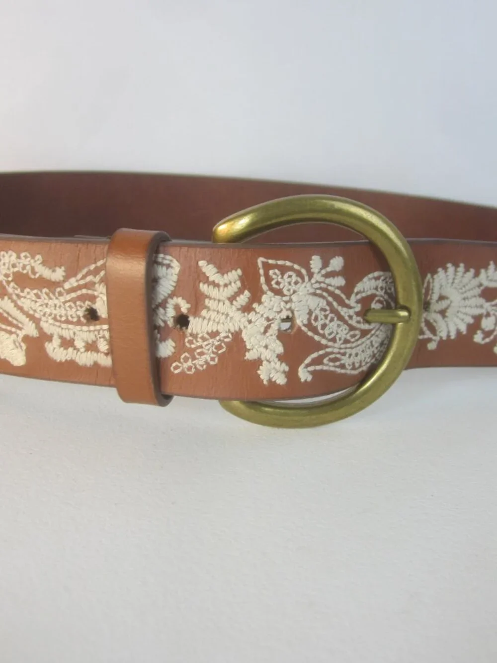 NEW Lucky Brand Women M Brown Ivory Embroidered Paisley Leather Belt 33